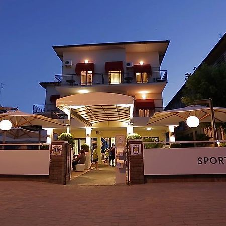 Sportur Club Hotel Cervia Esterno foto