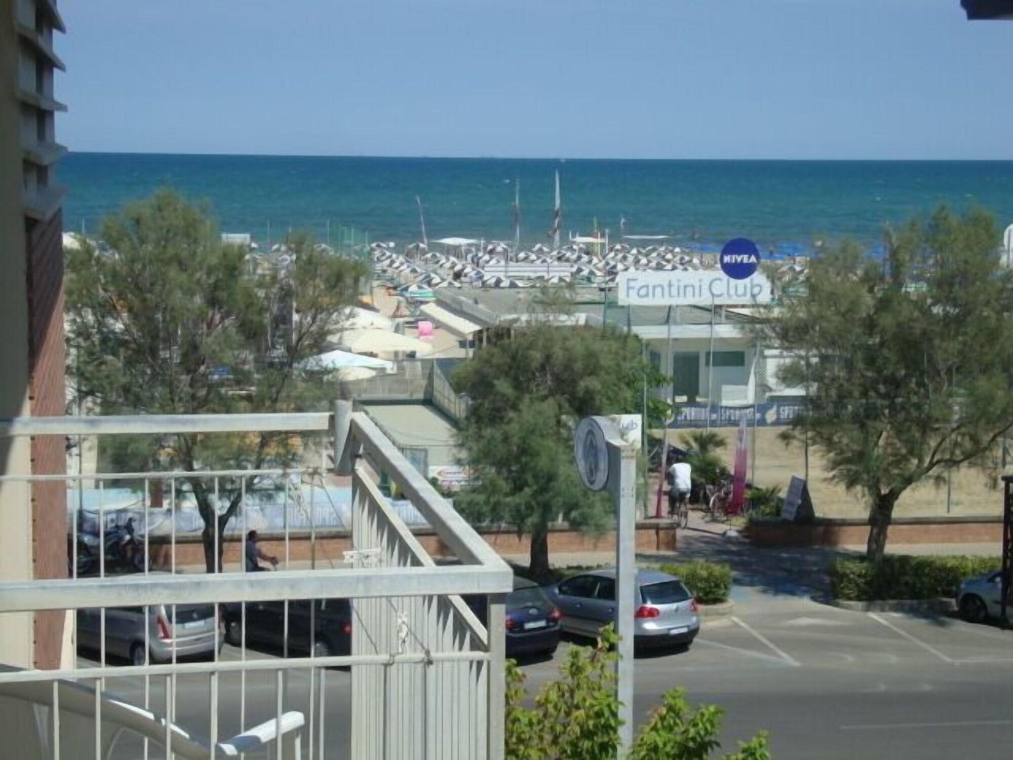 Sportur Club Hotel Cervia Esterno foto